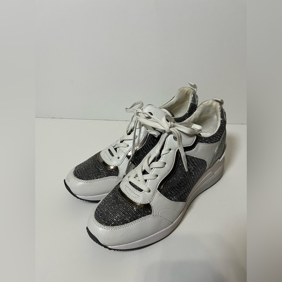 Michael Kors Crista Silver White Mixed Media Wedge Sneakers Glitter Women’s 9.5 - Picture 5 of 12